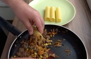 Cannelloni z mielonym indykiem i pieczarkami 23