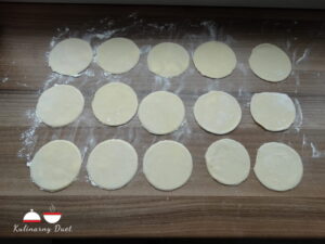 Pierogi z kapustą i grzybami 28