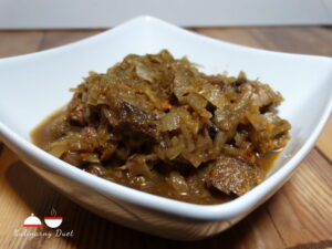 Bigos z kiszonej kapusty z suszonymi grzybami 15