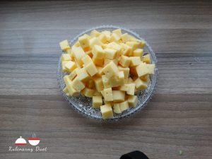 Sałatka z selerem naciowym i orzechami 7