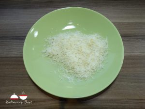 Sos śmietanowo czosnkowy z natką pietruszki 3
