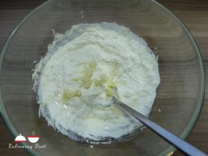 Sos śmietanowo czosnkowy z natką pietruszki 4